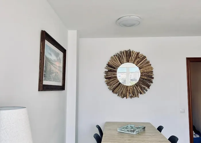 Casa La Marina Коральео